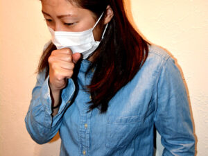 肺に圧迫感があって息苦しい原因は？肺の病気と対処法